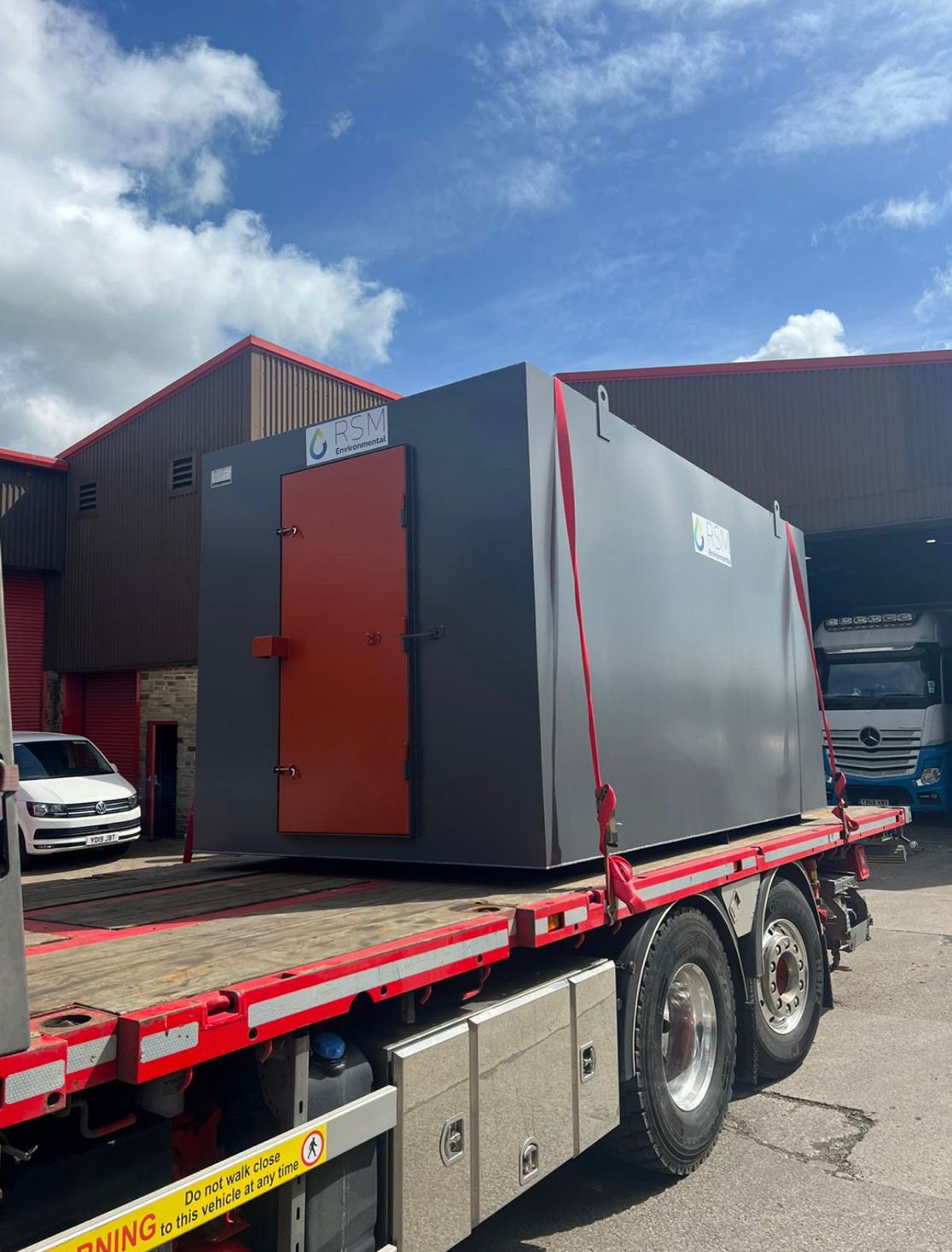 new RSM fuel tank being delivered for installation